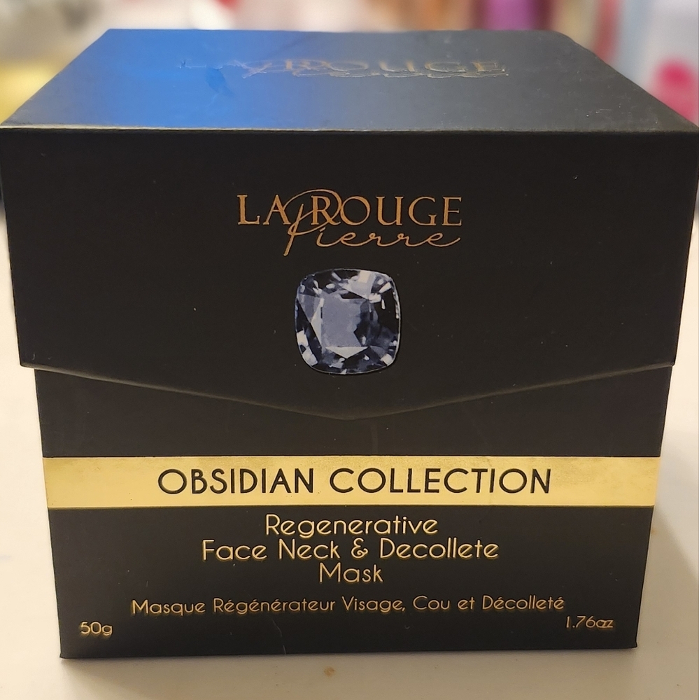 Regenerative Face, Neck/Decollete Mask-La Rouge Pierre Obsidian Collection